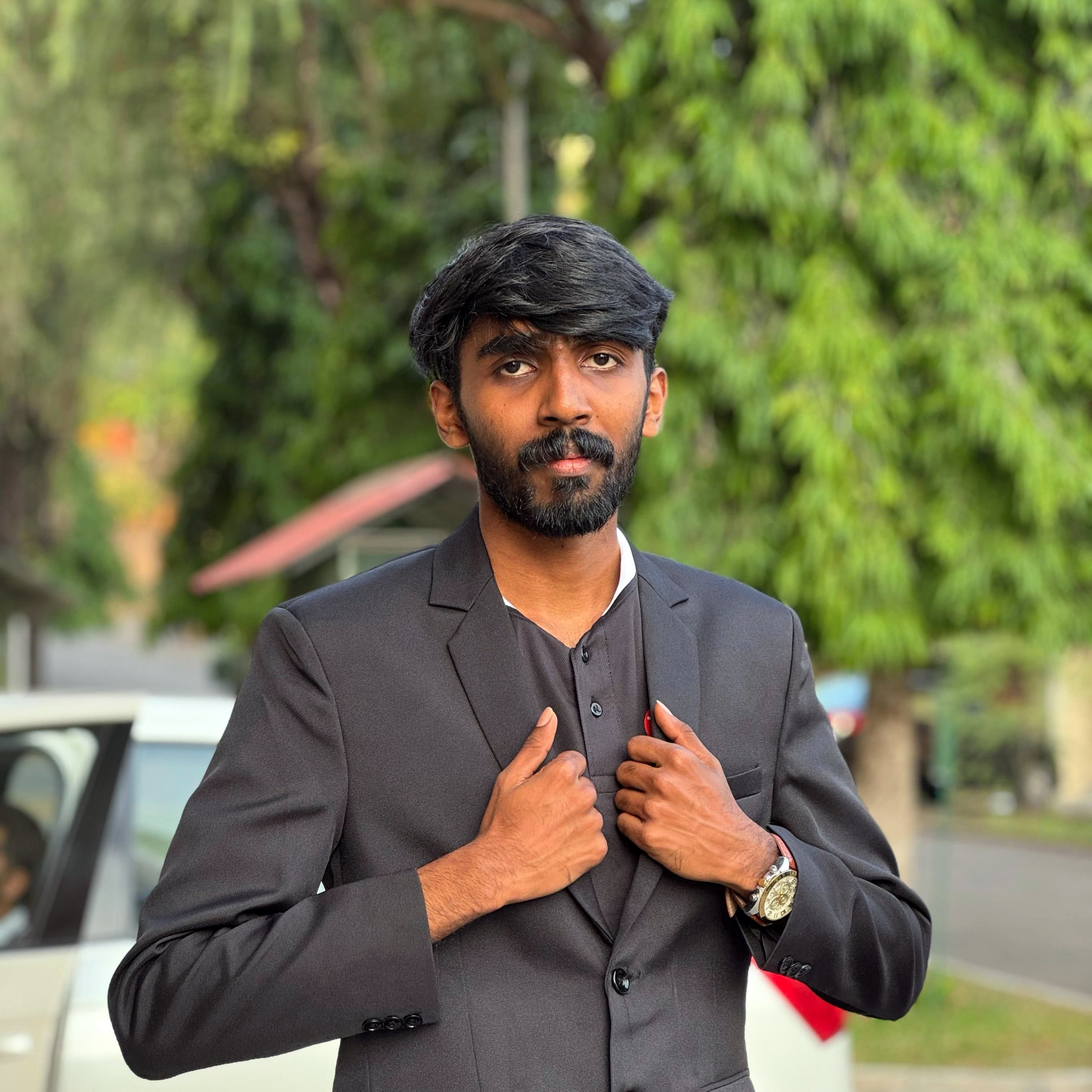 /gallary/suit.jpg